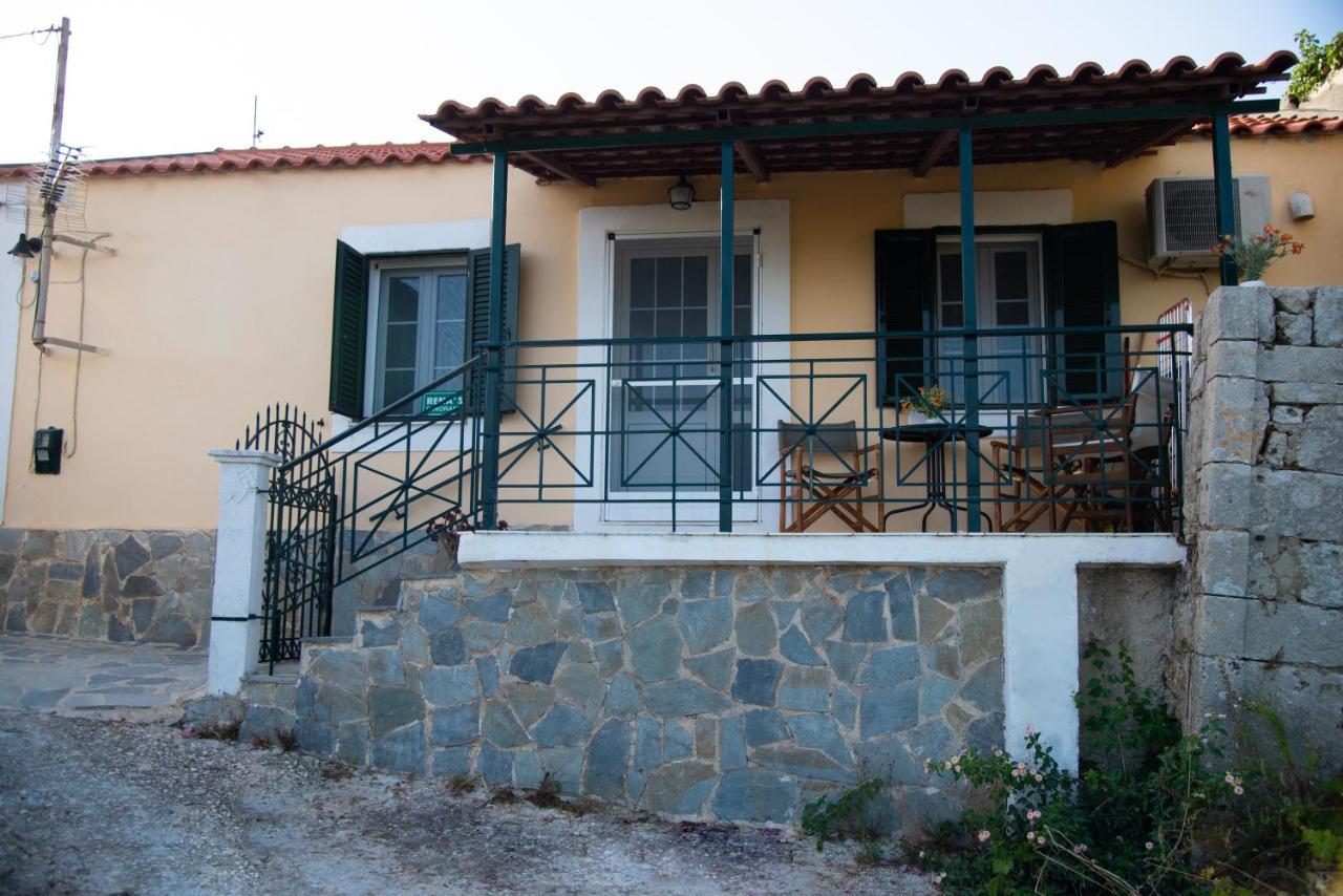 Rena'S Panorama View House Guest House Vovikes Exterior photo